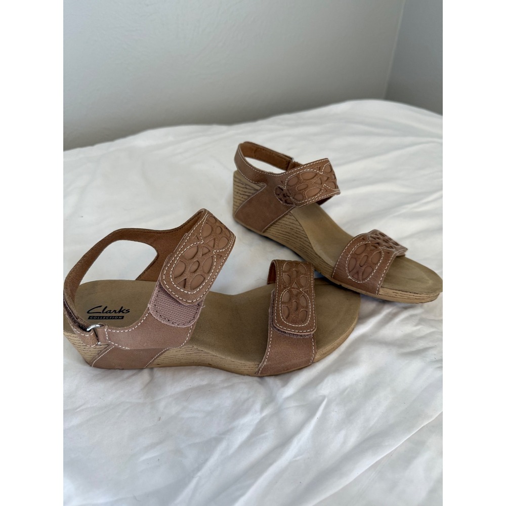 Clarks Collection Womens Wedges Sandals Brown Leather Floral Adjustable Size 7.5